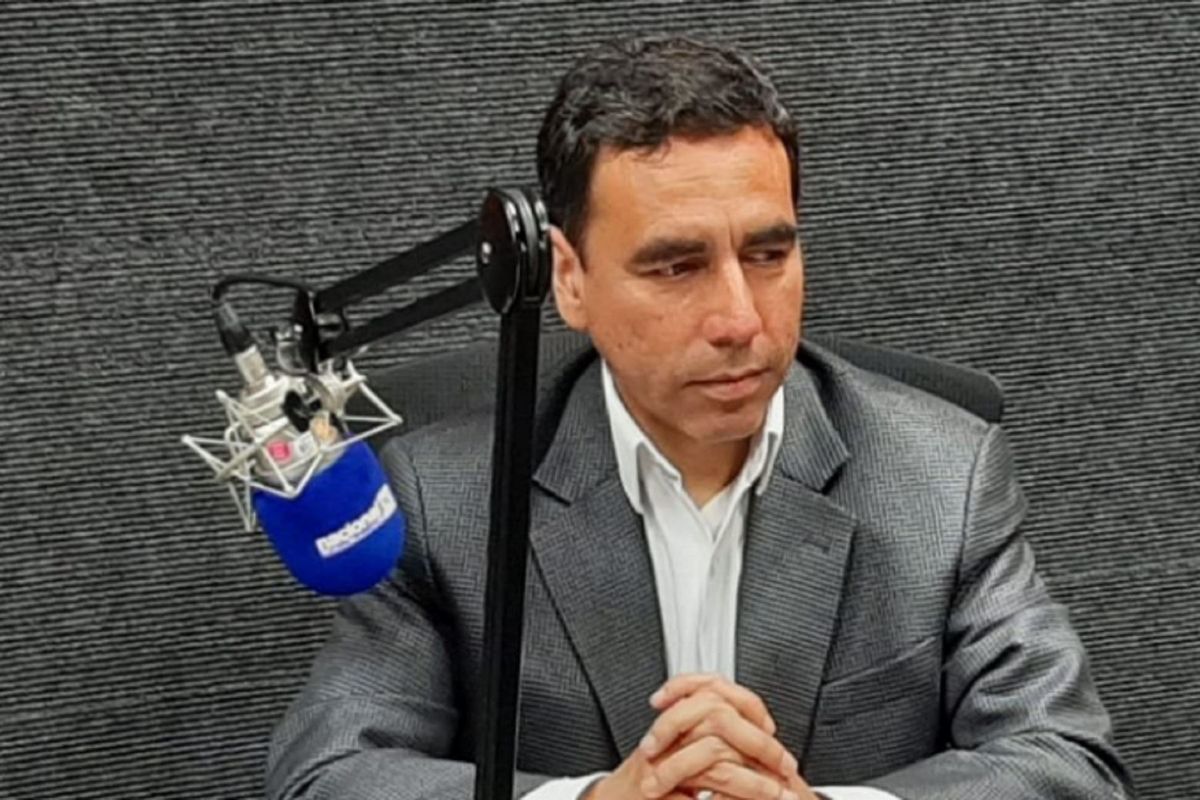 Gobierno de Castillo no podría presentar la figura de la Cuestión de Confianza para aprobar Reforma Tributaria, advierte Omar Cairo